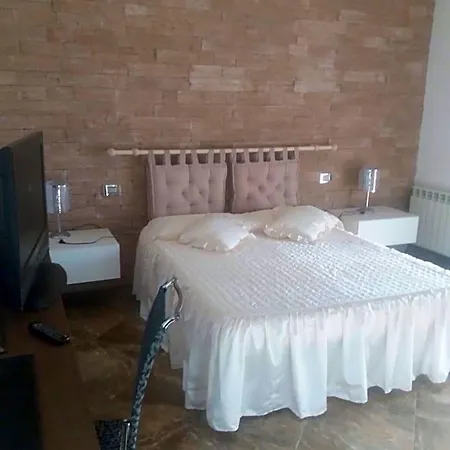 Tonini House Nocleg ze śniadaniem